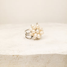 Carica l'immagine nel visualizzatore di Gallery, Luana Luminari Unique | Bigiotteria | Anelli | Anello con perle di fiume | Bologna, Italia | Shop online | Artigianato