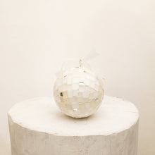 Carica l'immagine nel visualizzatore di Gallery, Pallina in mosaico