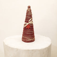 Carica l'immagine nel visualizzatore di Gallery, Angelo in filamenti di lana