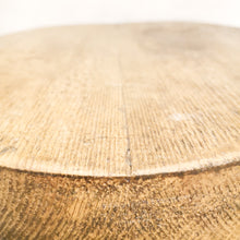 Carica l'immagine nel visualizzatore di Gallery, Tavolinetto in legno e ferro