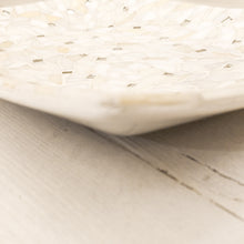 Carica l'immagine nel visualizzatore di Gallery, Vassoio in mosaico