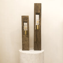 Carica l'immagine nel visualizzatore di Gallery, Lampada in legno