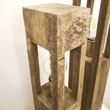 Carica l'immagine nel visualizzatore di Gallery, Lampada in legno