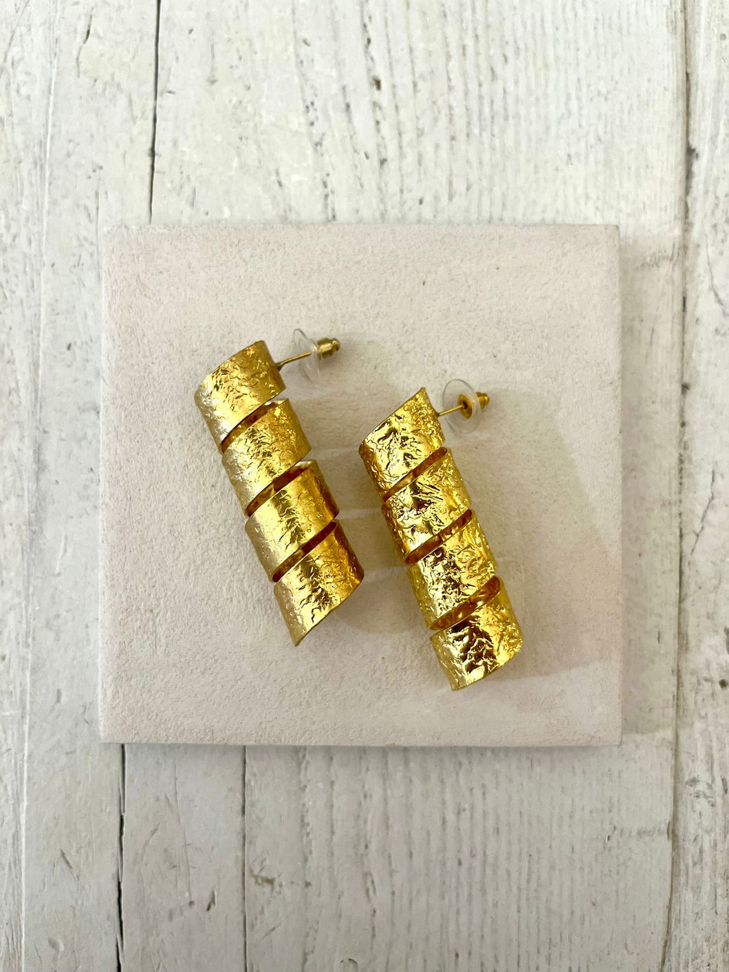 Orecchino in ottone