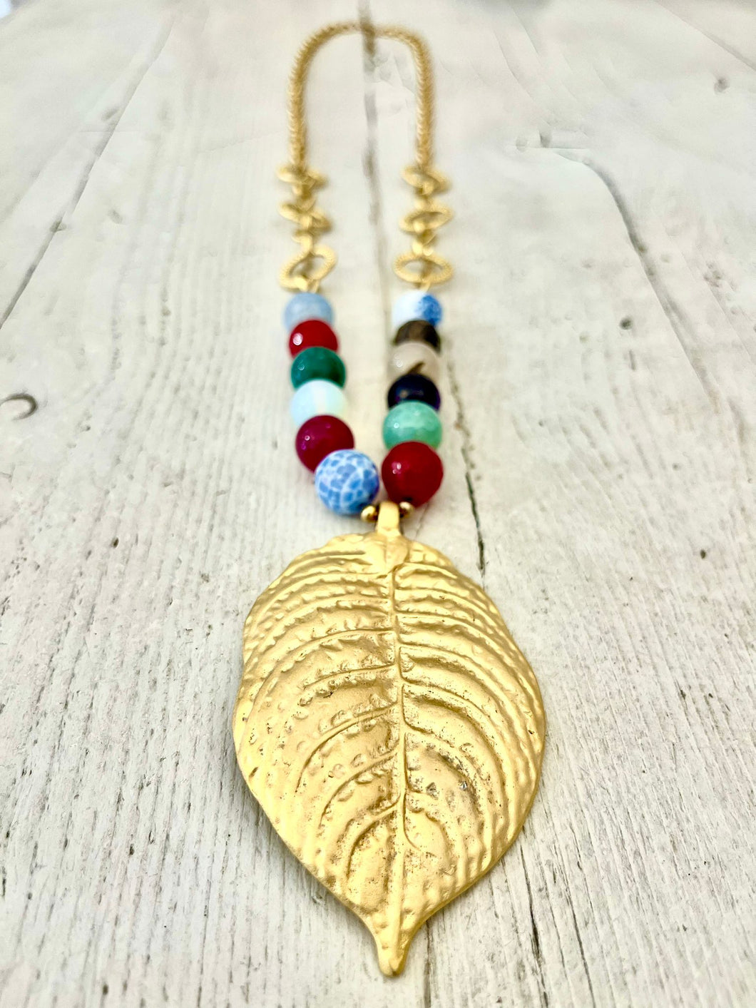 Collana in ottone con pietre