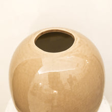 Carica l&#39;immagine nel visualizzatore di Gallery, Vaso in ceramica
