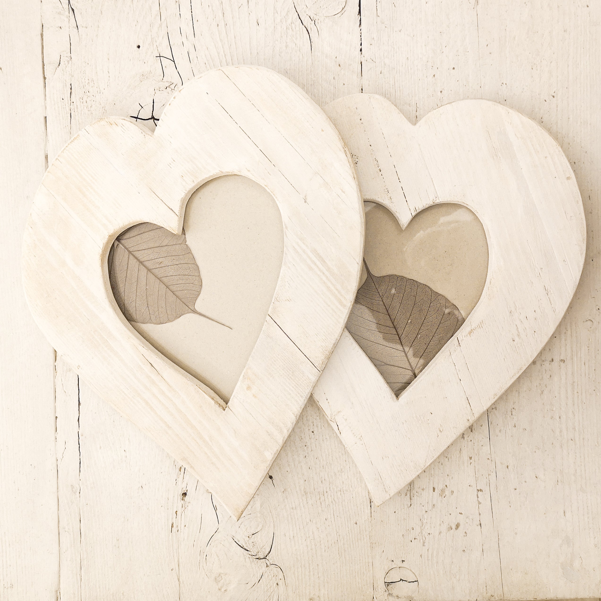 Cornice in legno a forma di cuore – Luana Luminari Unique
